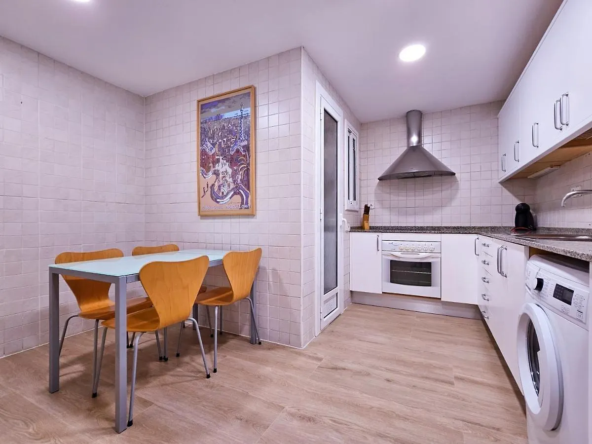 Classbedroom Park Gueell Apartment Barcelona